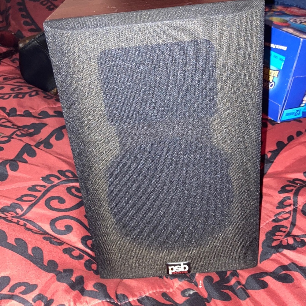 Pair of Psb alpha mini bookshelf speakers